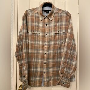 Marmot men’s shirt Sz larger . Very good condition
